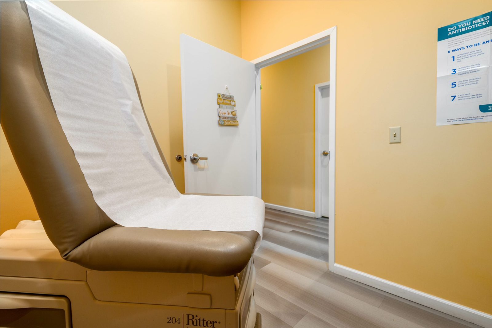 An exam room at Superior Urgent Care